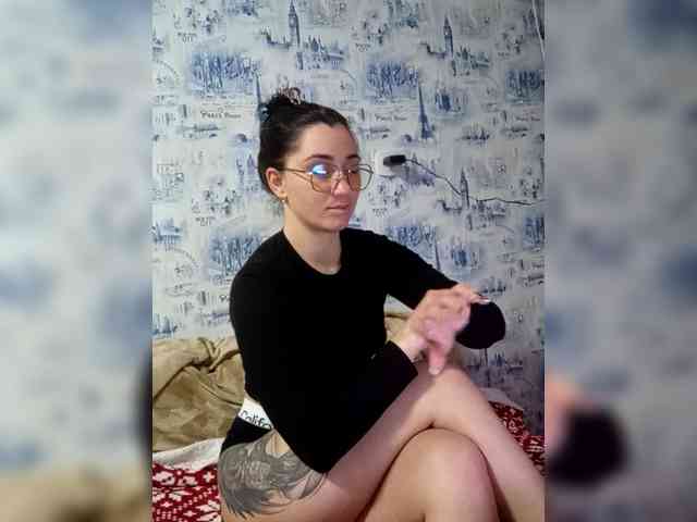 ViolettaKissMe webcam