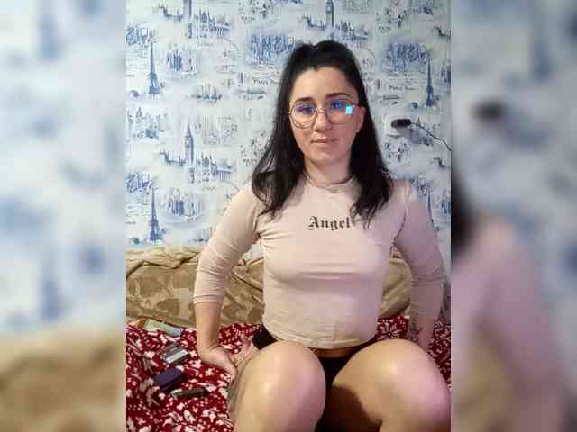 ViolettaKissMe webcam