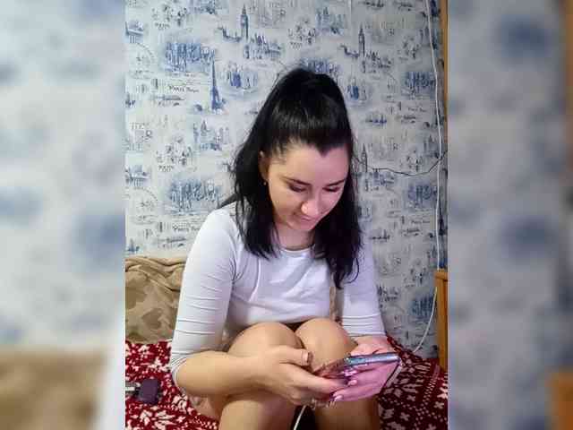 ViolettaKissMe webcam