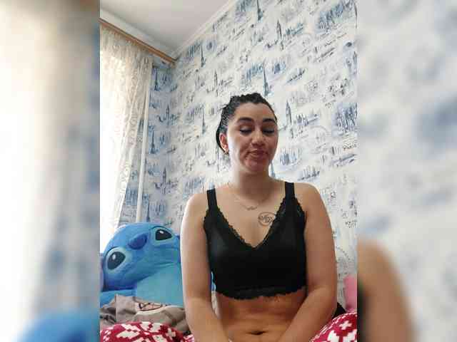 ViolettaKissMe webcam