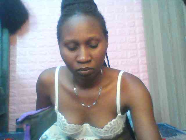 Sexy-melanin001 webcam