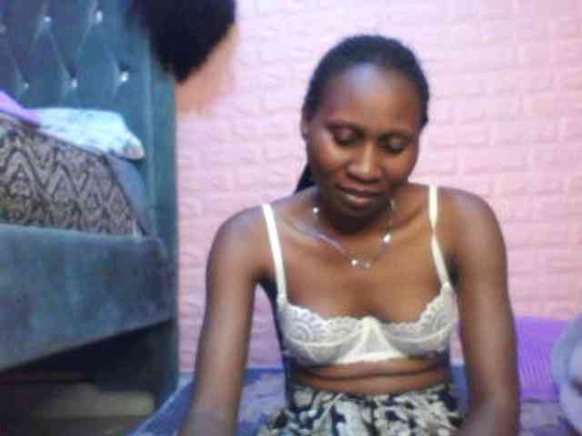 Sexy-melanin001 webcam