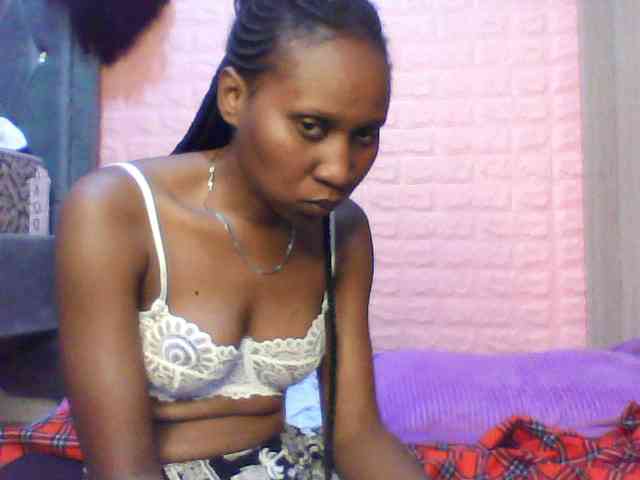 Sexy-melanin001 webcam