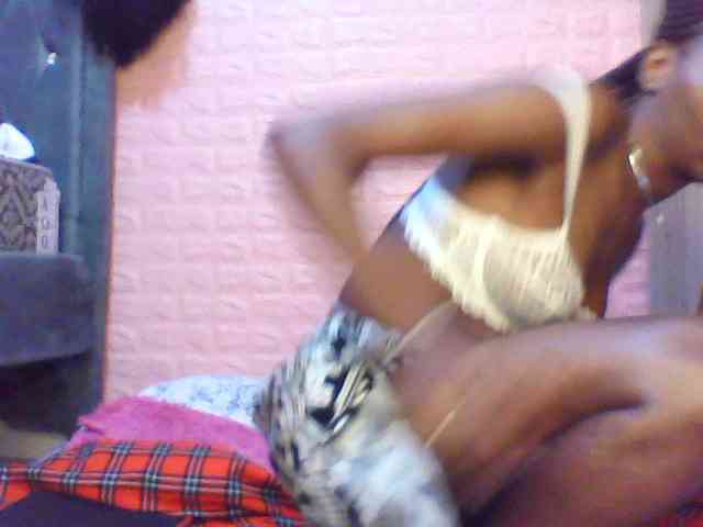 Sexy-melanin001 webcam