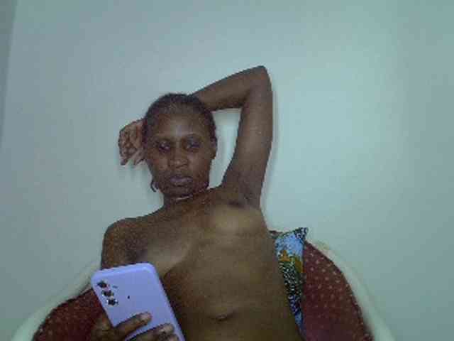 Sexy-melanin001 webcam