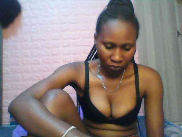 Sexy-melanin001 webcam