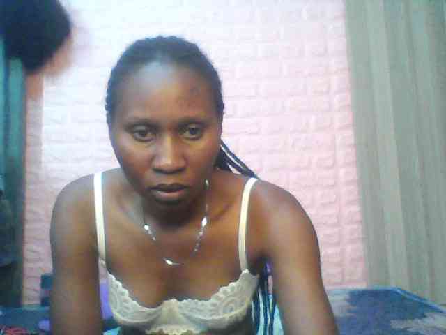 Sexy-melanin001 webcam