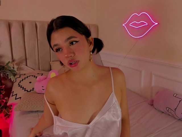 lena-fox's BongaCams show and profile