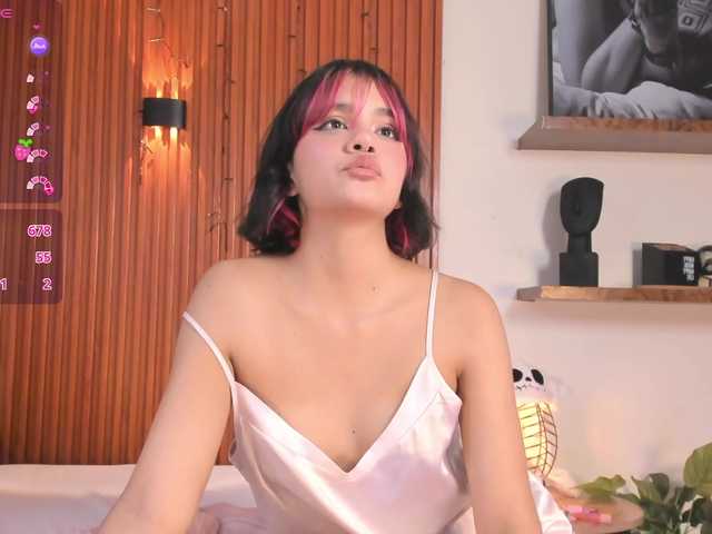 lena-fox – webcam model profile photo