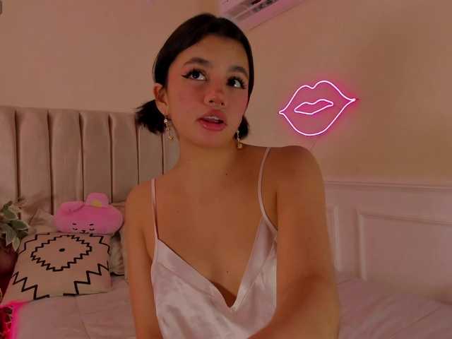 lena-fox's BongaCams show and profile