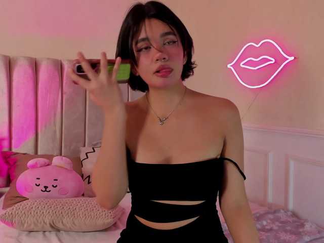 lena-fox's BongaCams show and profile