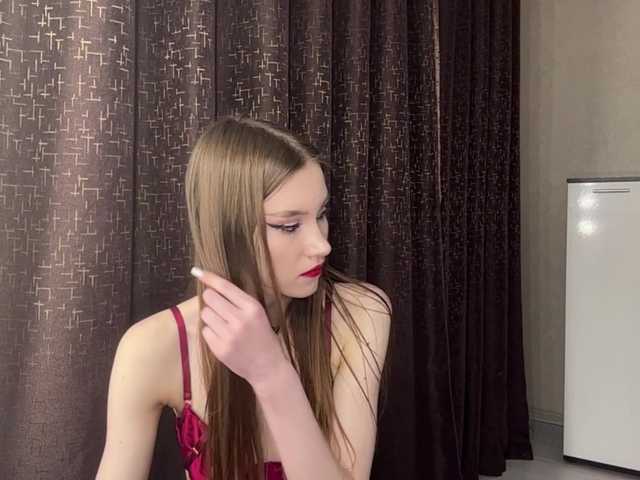 LovestTrisha preview