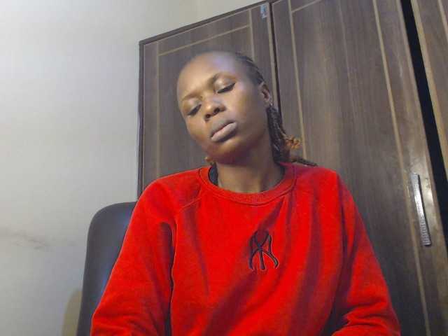 Empressvee webcam bongacams model stream image