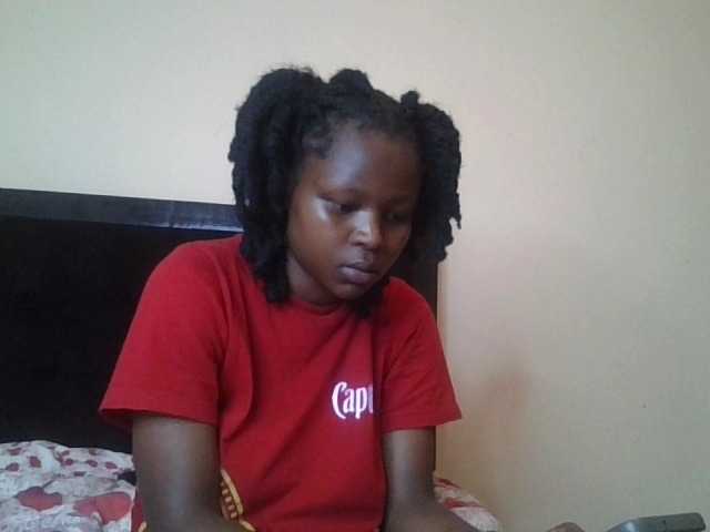 Empressvee webcam bongacams model stream image