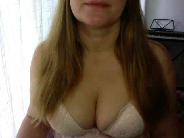 TheGirlNextDoor1 webcam