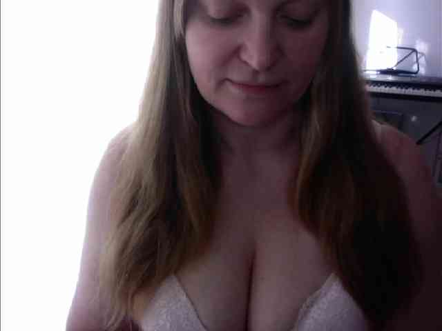 TheGirlNextDoor1 webcam