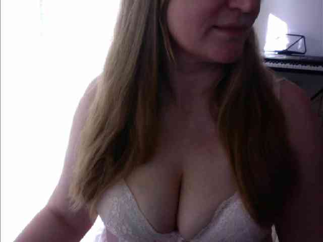 TheGirlNextDoor1 webcam