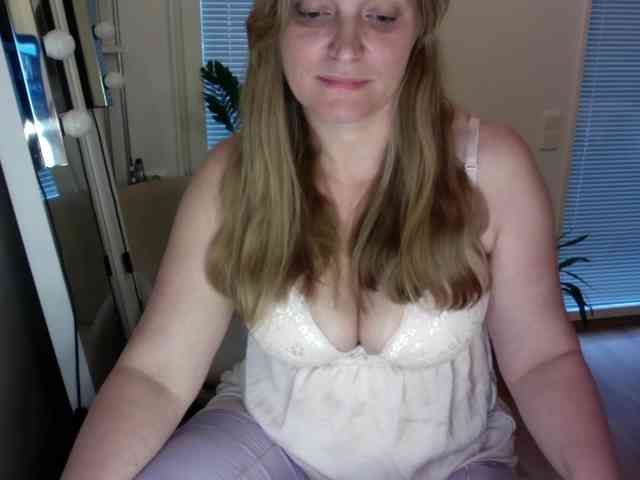 TheGirlNextDoor1 webcam