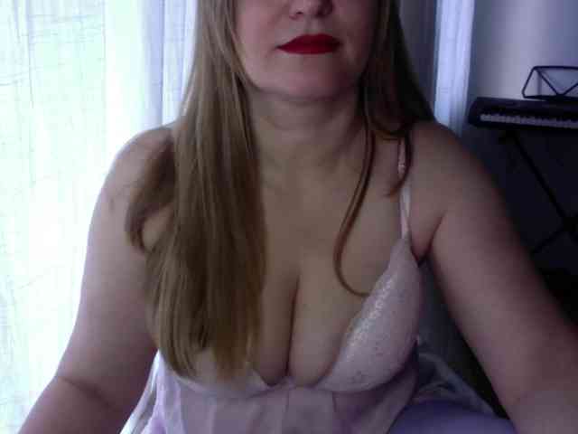 TheGirlNextDoor1 webcam