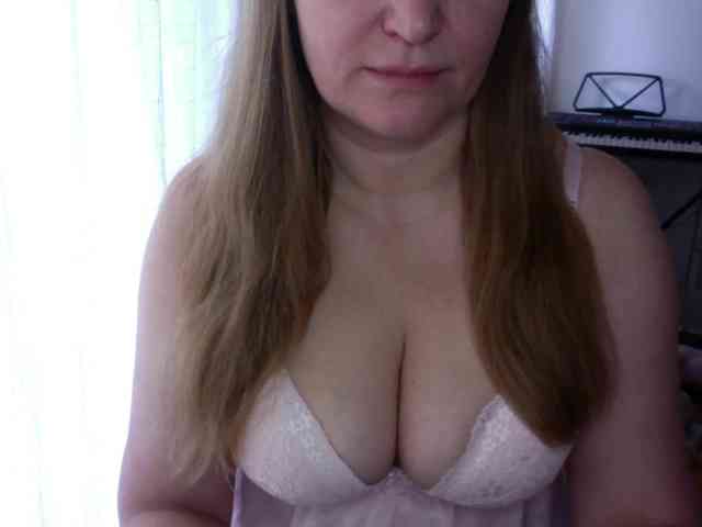 TheGirlNextDoor1 webcam