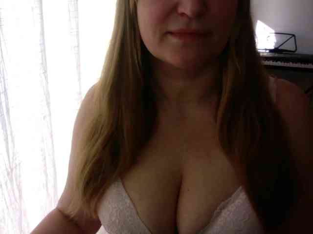 TheGirlNextDoor1 webcam