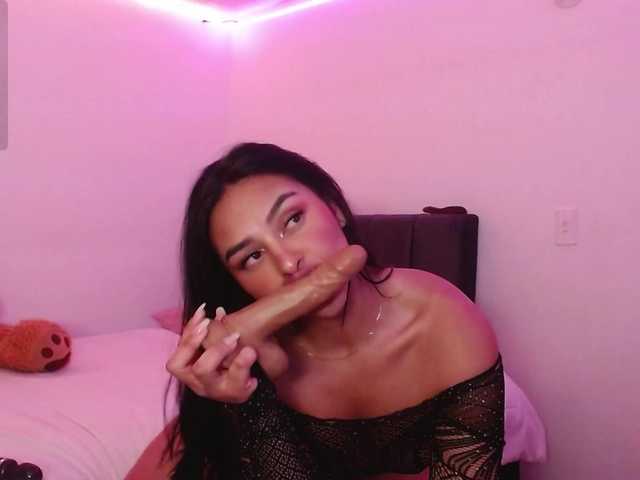  MelaniieJ01 chat room