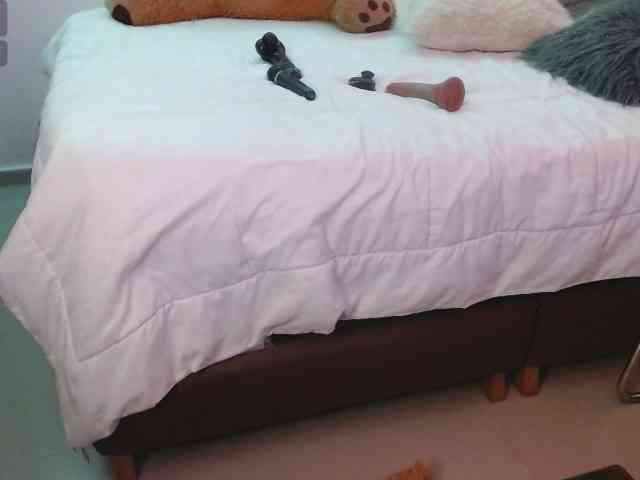 MelaniieJ01 MelaniieJ01