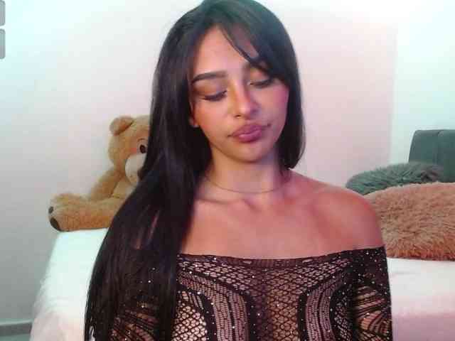 MelaniieJ01 MelaniieJ01