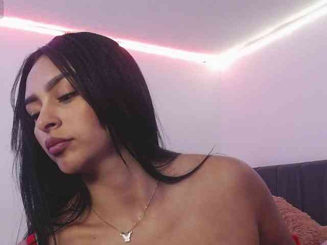 MelaniieJ01 webcam