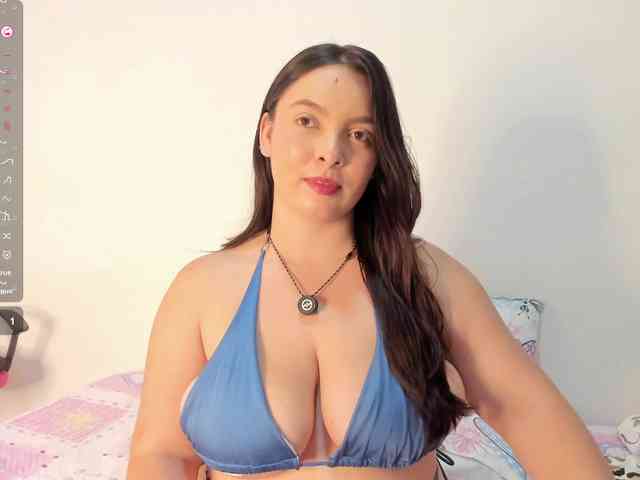 sensual-woman11 webcam