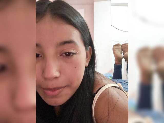 lilyC1 webcam bongacams model stream image