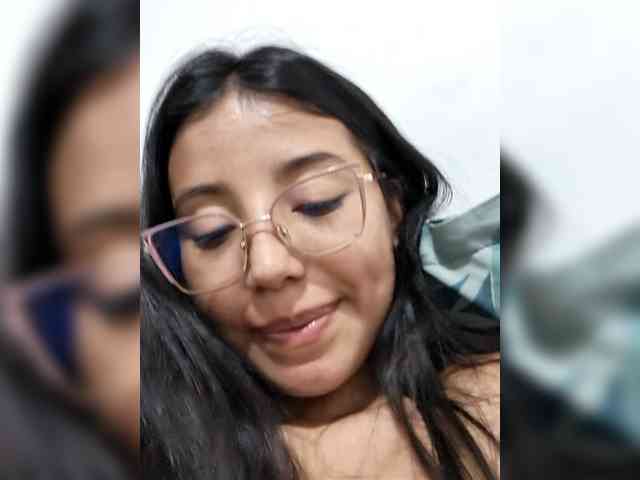 lilyC1 bongacams
