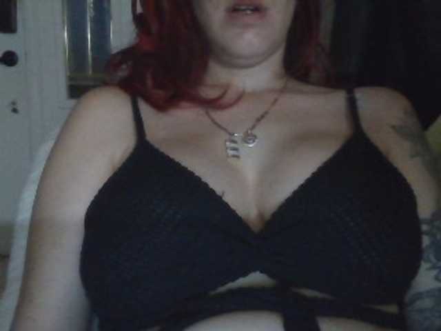 Sweet Kitykitkat wants you to fuck her body now kitykitkat from BongaCams