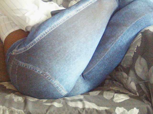 AyaBloom's BongaCams show and profile