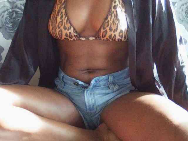 AyaBloom Live Webcam on BongaCams