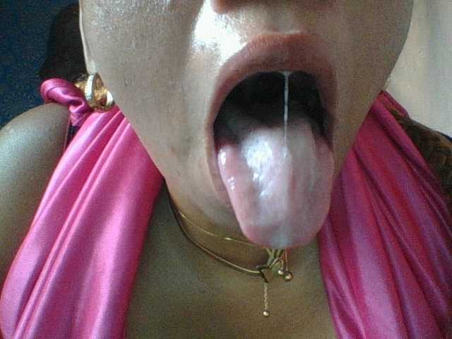 Amanah's BongaCams show and profile