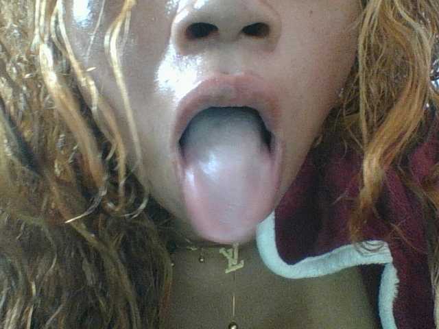 Amanah's BongaCams show and profile