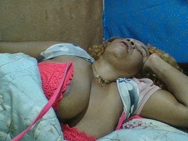 Amanah webcam bongacams model stream image