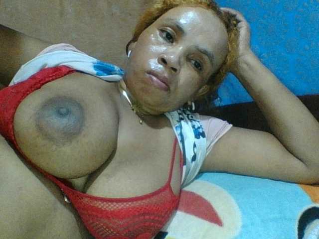 Amanah – webcam model profile photo