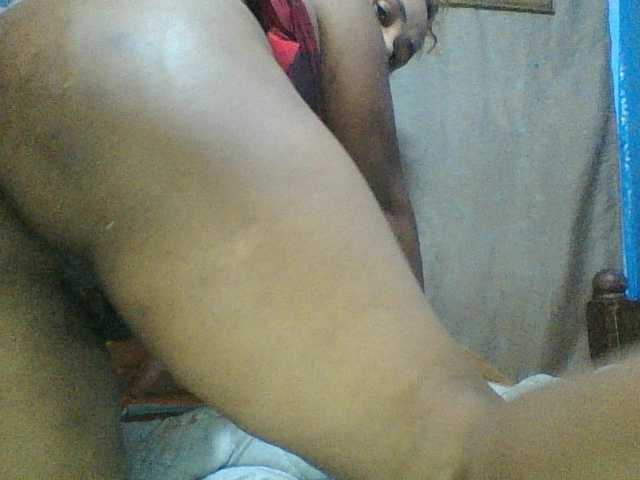 Amanah's BongaCams show and profile