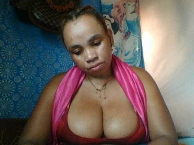 Amanah's BongaCams show and profile