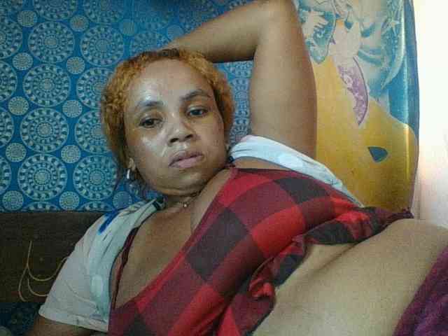 Amanah Live Webcam on BongaCams