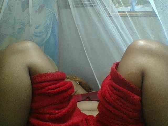 Amanah Live Webcam on BongaCams