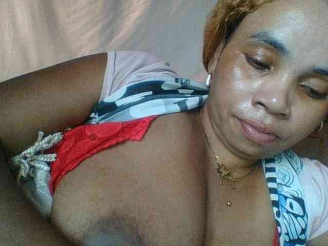 Amanah Live Webcam on BongaCams