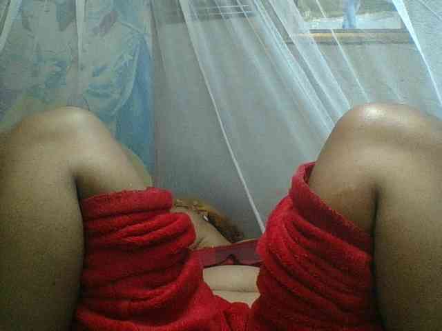 Amanah Live Webcam on BongaCams