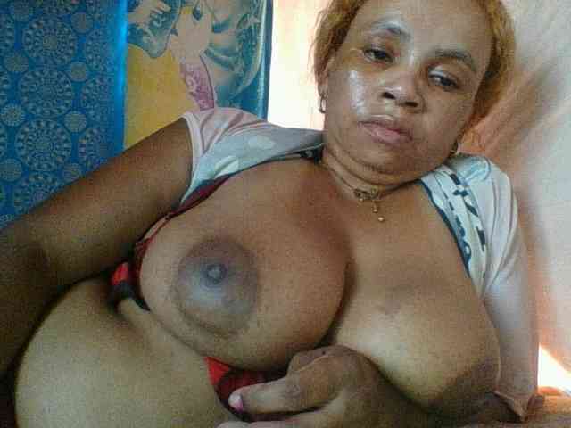 Amanah Live Webcam on BongaCams