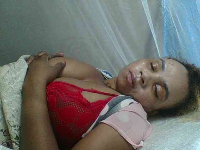 Amanah Live Webcam on BongaCams