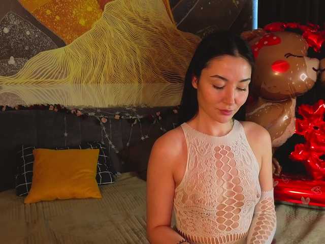 MilaYumi — Naked and Play in Private)