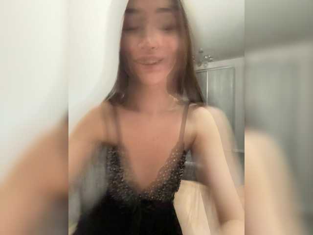 MilaYumi's BongaCams show and profile