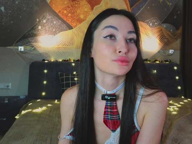 MilaYumi's BongaCams show and profile